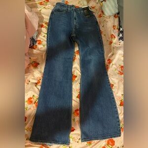 Brand new with tags. Size 26 x 32 Levi high rise, flare jeans.
